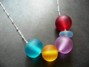 resin-beads-necklace-1-5