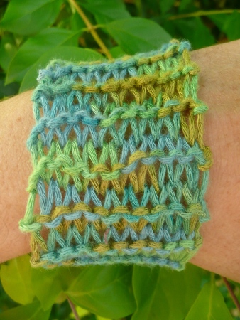 Knit Accessories – Cuffs!