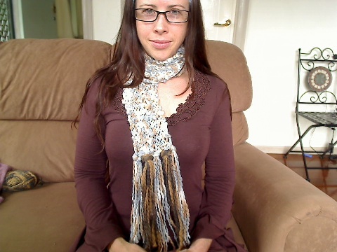 Adding Tassels to a Scarf… Video!